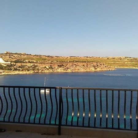 Sea View Apartments St. Paul's Bay Exteriör bild